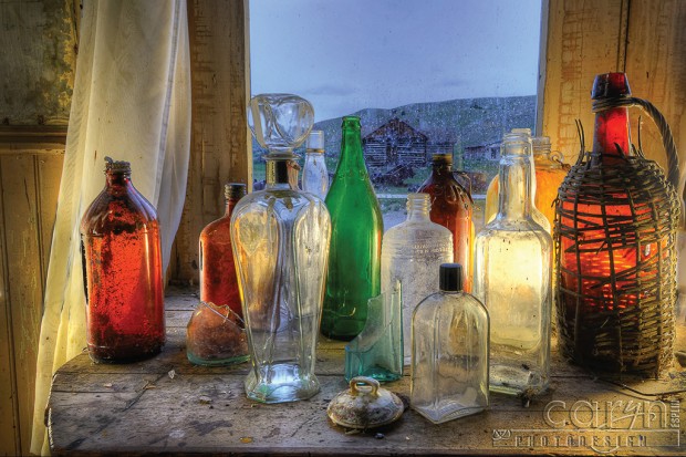 CarynEsplin-BannackGhostTown-GlassBottles-LtPtg