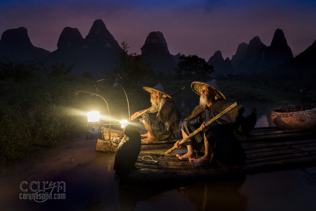 CarynEsplin-whitebeardbros-CormorantSunsetFishermen-Guilin-China-karst-Guangxi Zhuang region