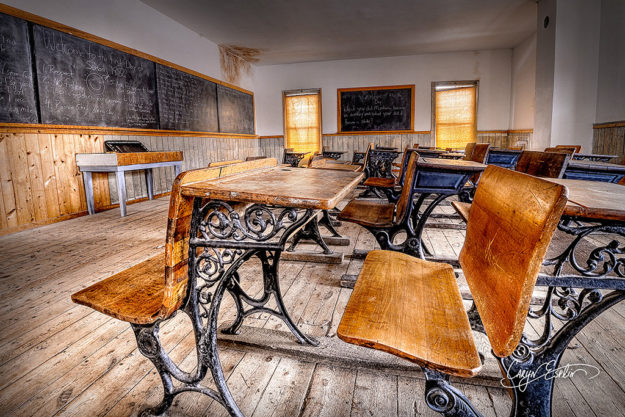 61 Bannack School Desks