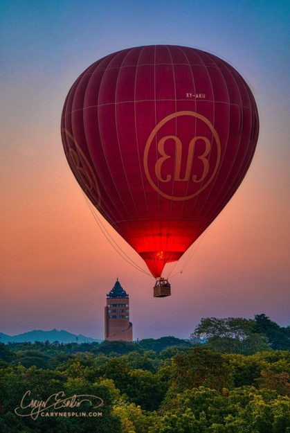 Caryn-Esplin-myanmar-hot-airballon-ride-sunrise-view-temple