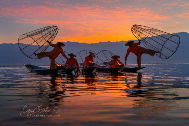 Caryn-Esplin_sunrise-myanmar-inle-lake-breathtaking-fishermen