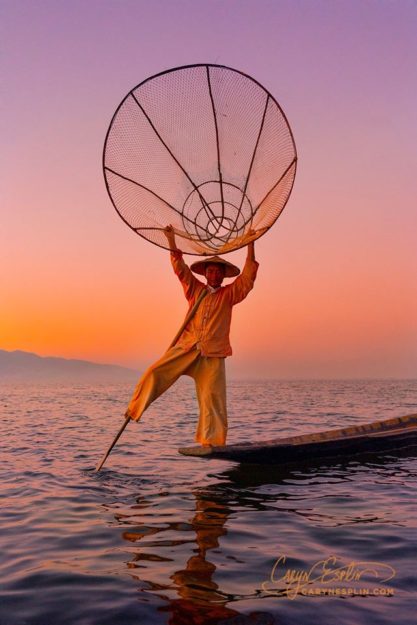 Caryn-Esplin_myanmar-dancing-fishermen - Inle Lake-sunset